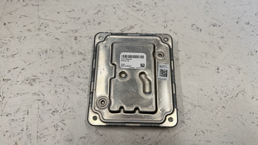 фото №1, Ford преобразователь модуль лампы led ml3a-13b626-ab