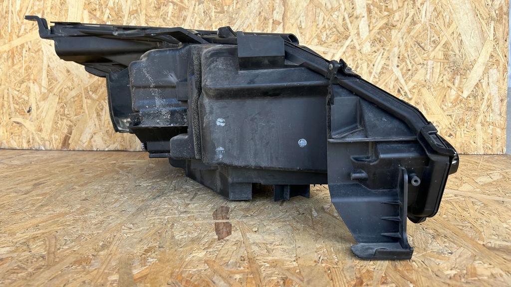 фото №9, Lexus lx iii urj200 2017 лампи передні