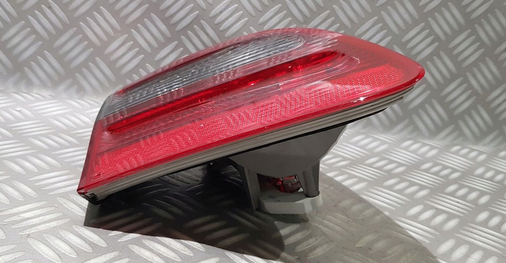 фото №8, Mercedes w211 kombi lift лампа левая задняя w крышка задняя крышки a2118202964