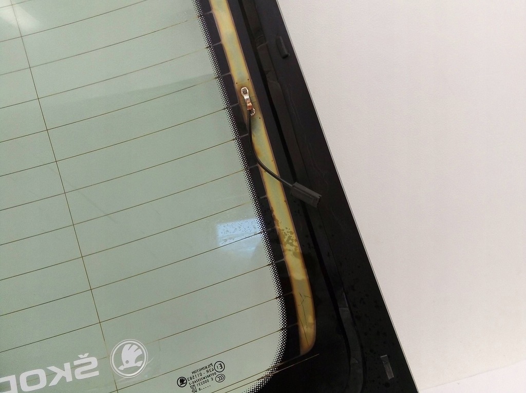 фото №8, Skoda scala 2019 999cm3 657845049b стекло крышки задний / багажника