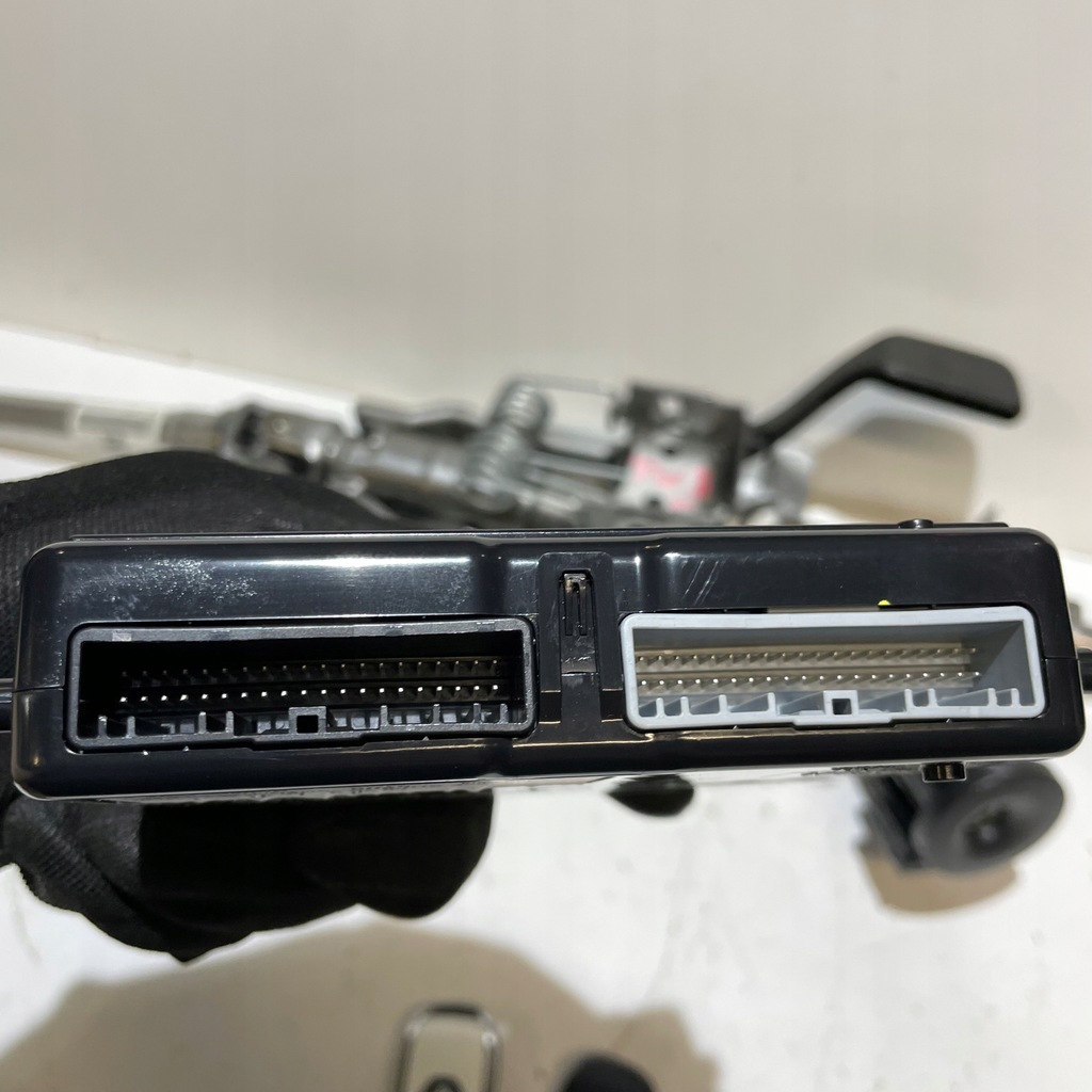 фото №7, Renault twingo iii z.e. електрик бортовий комп'ютер замок запалювання bcm 237d40546r