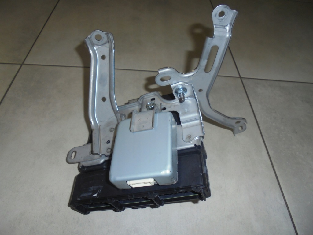 фото №1, Модуль блок управления toyota rav4 гибрид 2020r