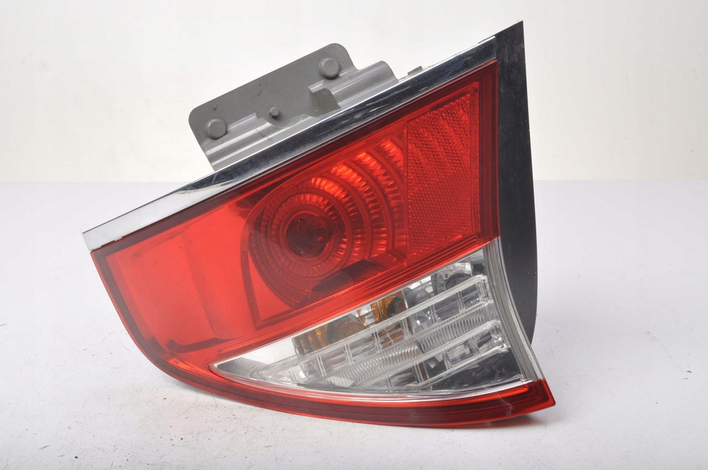 фото №1, Subaru legacy iv лампа права задня правий задня