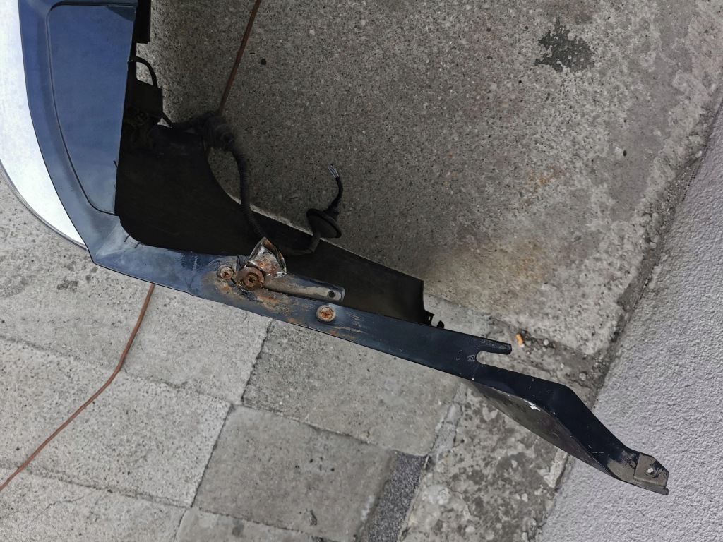 Бампер задний pdc chrysler 300c sedan axr 04-10 в Украине