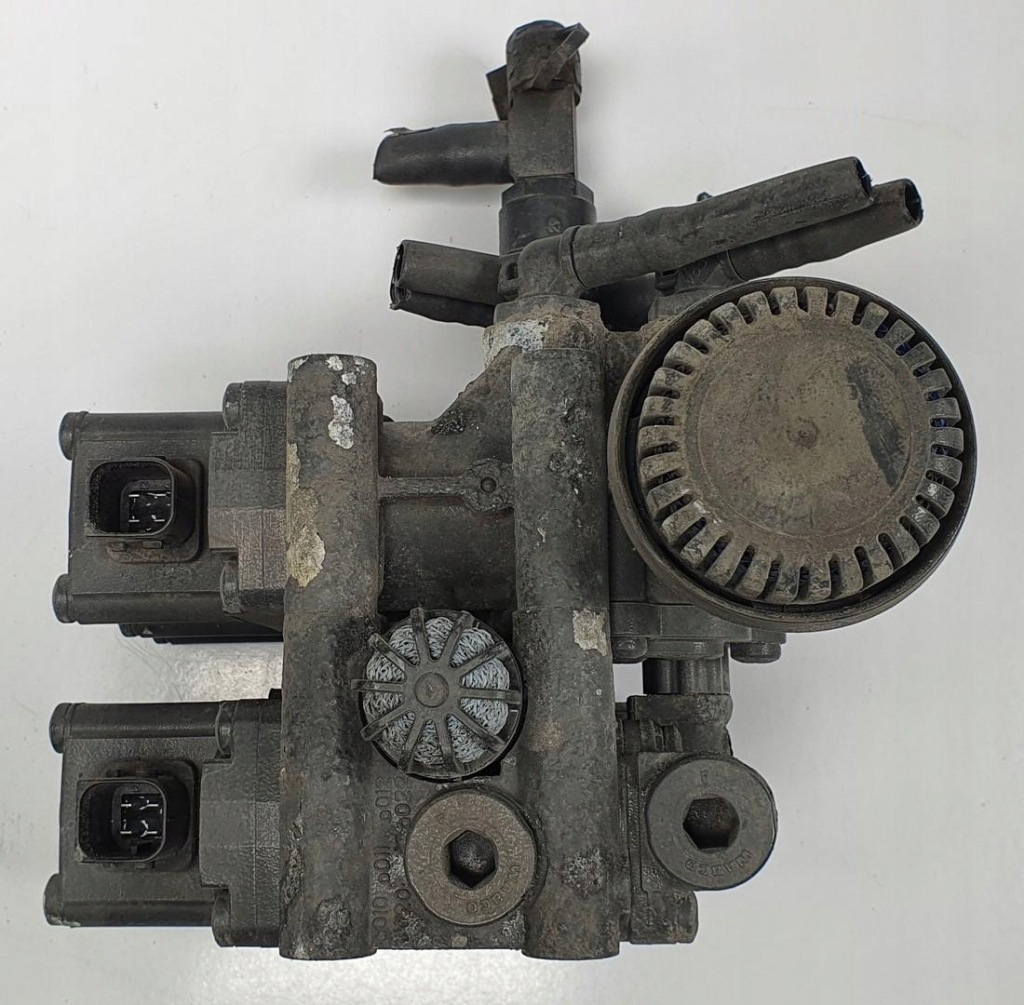 Купити Клапан керування підвіска подушок ecas mercedes actros mp4 a0013271225