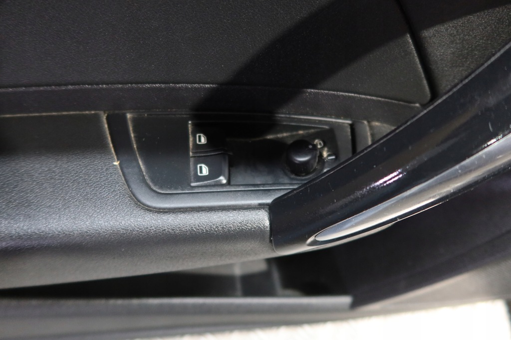 фото №9, Обшивка обивка дверь левый перед audi a1 8x 8x3867117