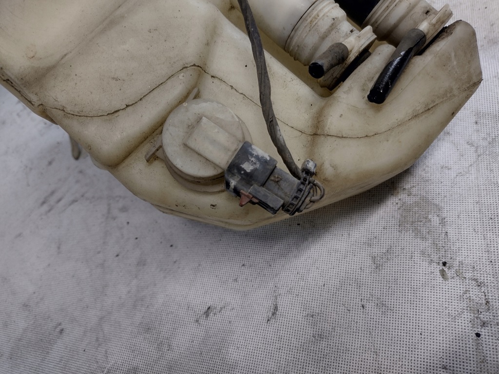 фото №10, Бак омывателя dodge grand caravan iv 4 4717827ac