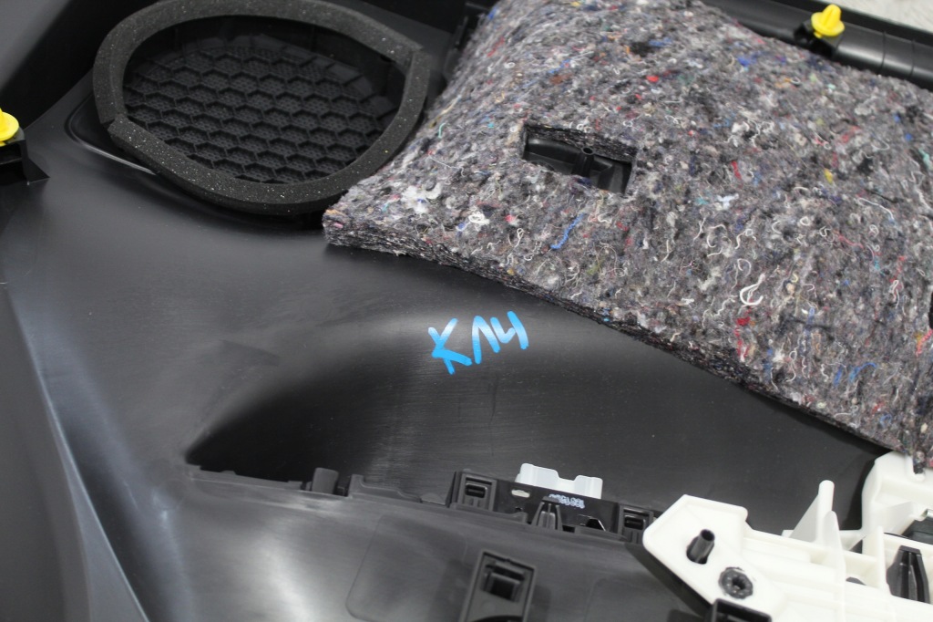 фото №6, Обшивка дверь правый перед micra v 5 k14