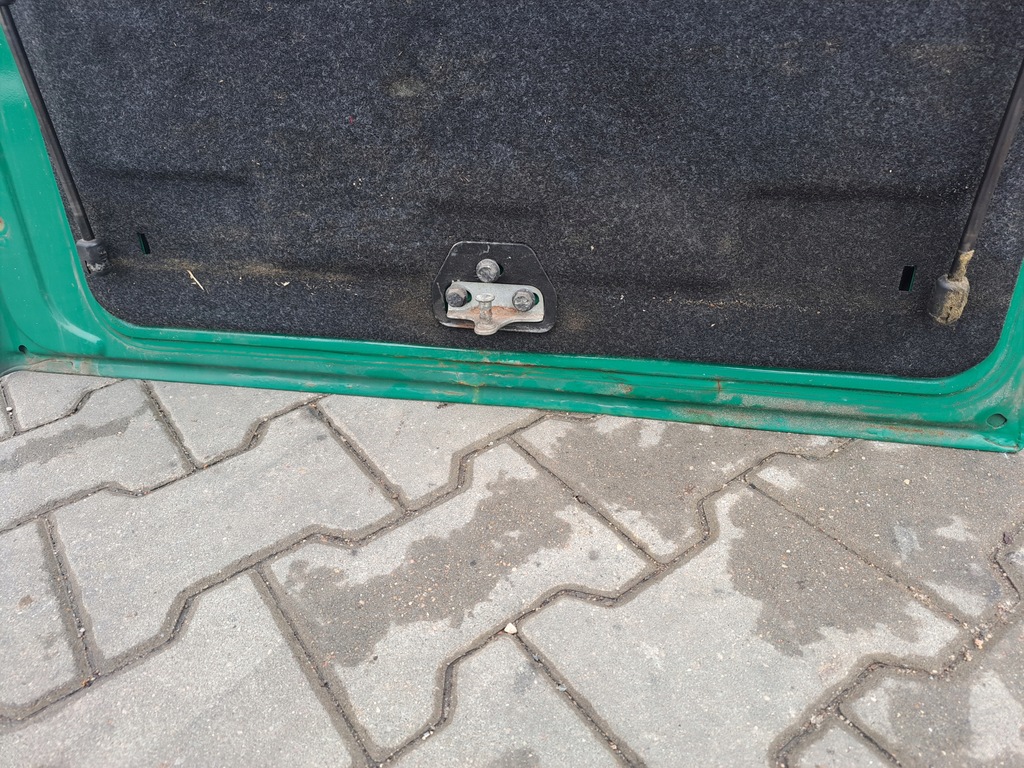 фото №6, Крышка багажника бардачка дверца левая полный volvo fh 12 13