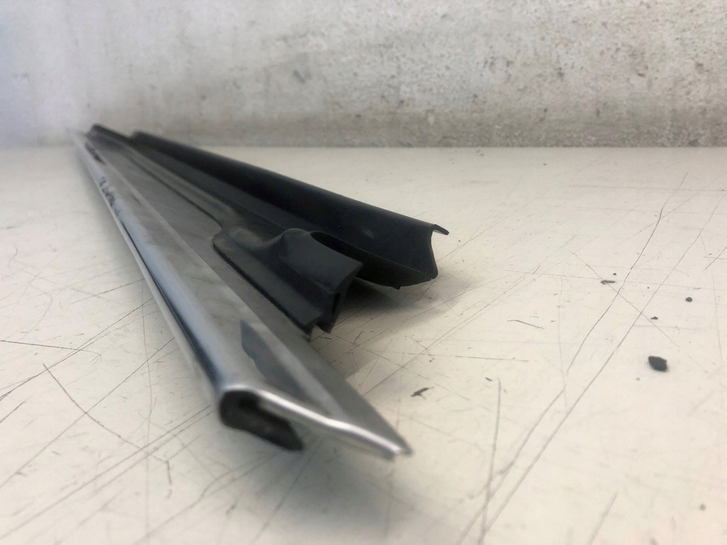 фото №3, Mercedes-benz оригінальний номер 1296800435 молдинг поріг