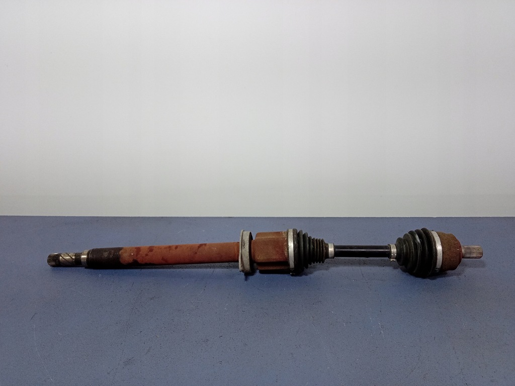 фото №1, Volvo v40 ii 2.0 d2 привідний вал права перед 31437066