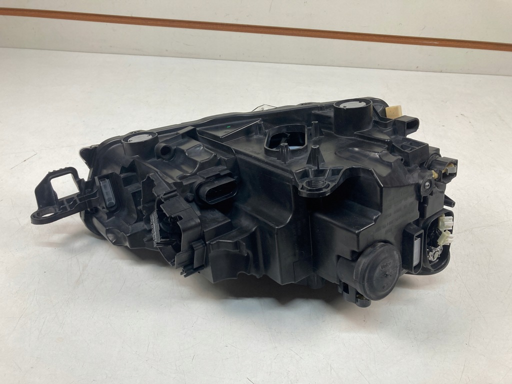 фото №14, Лампа левая передняя левый перед skoda scala full led 657