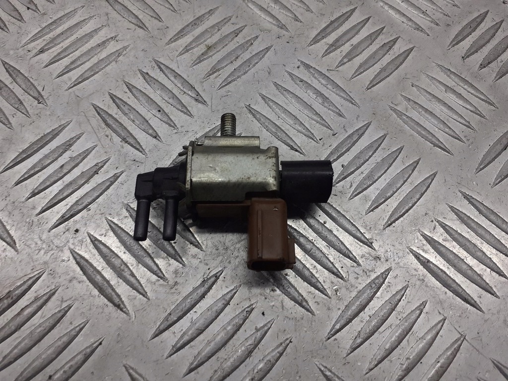 фото №1, Клапан вакуумa mazda 5 2.0 k5t46597