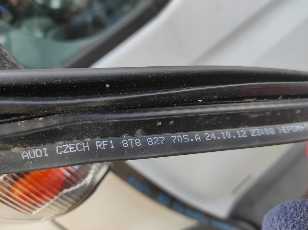 фото №7, Прокладка кришки багажника 8t8827705a audi a5 8t sportback 09-16