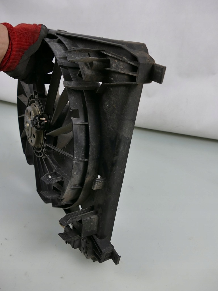 фото №3, Renault scenic ii 1.5 dci вентилятор радиатора