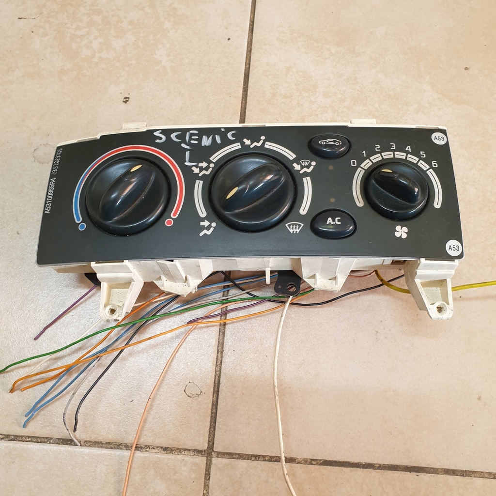 фото №1, Панель керування вентиляція renault scenic i 651947u