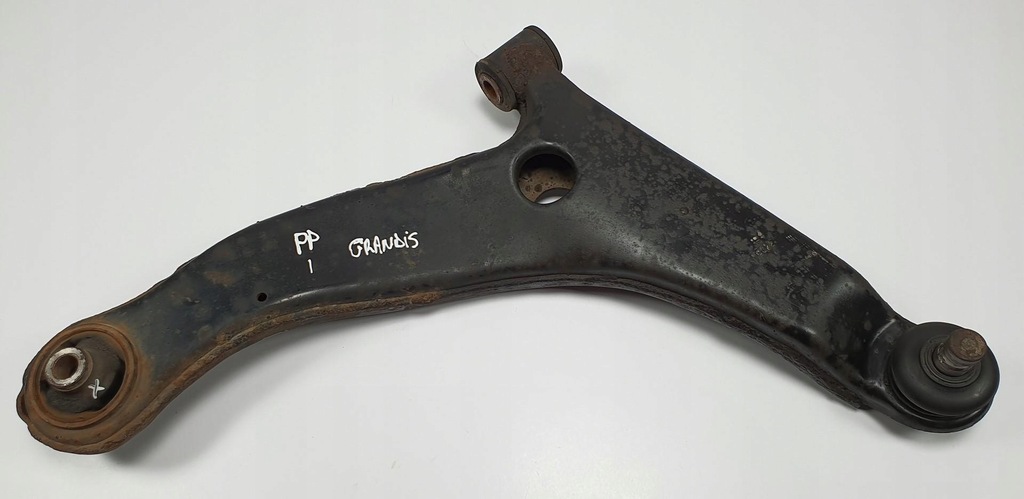 фото №1, Рычаг правый перед mitsubishi grandis