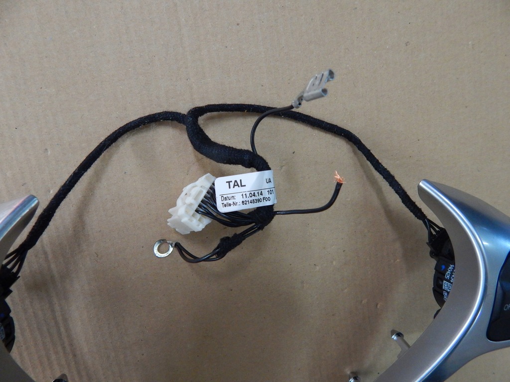 фото №8, Ford fiesta mk7 lift b-max - круиз-контроль кнопки руля мультифункция