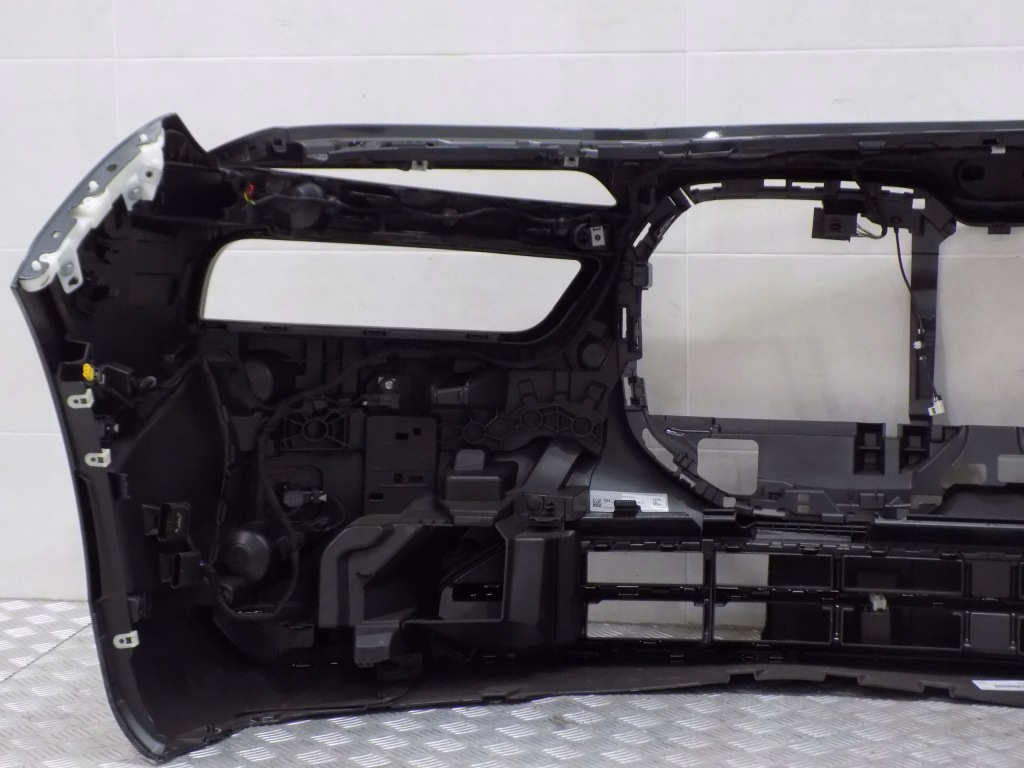 Bmw 7' g70 бампер передний sophistograu a90 6pdc с Разборки