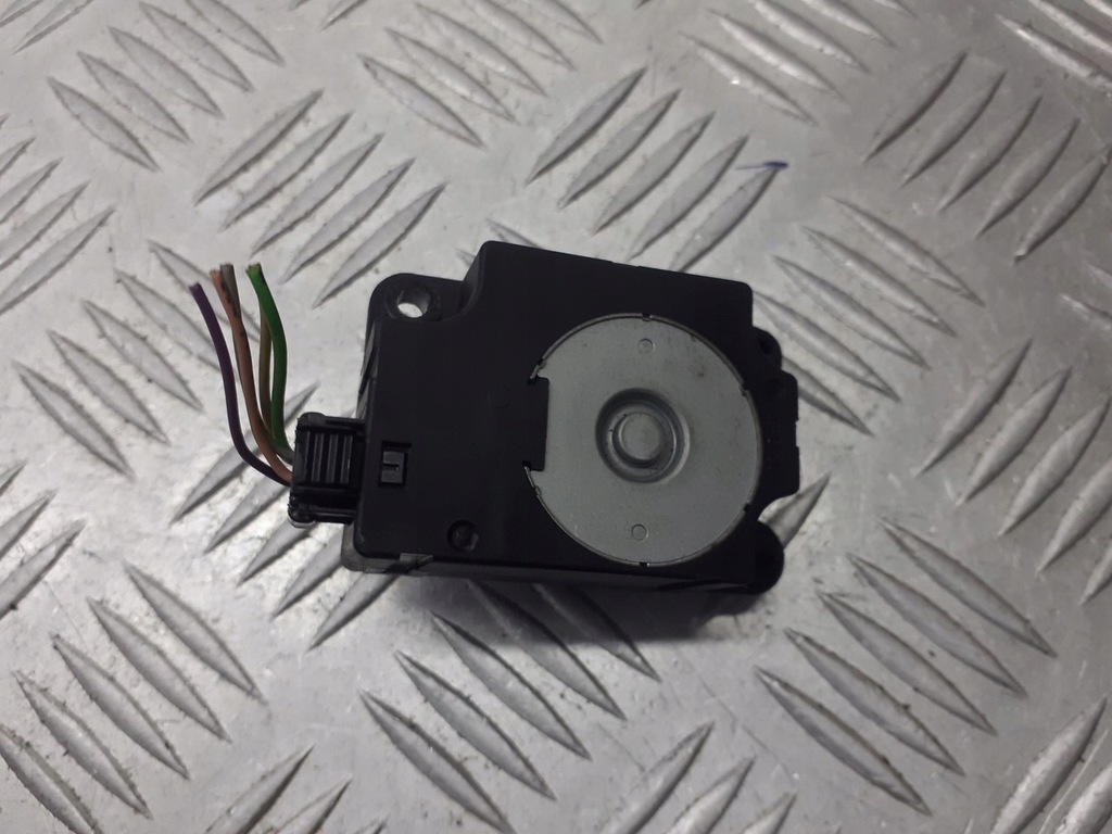 фото №1, Моторчик крышка отопителя renault twingo ii 1.2 n104722t