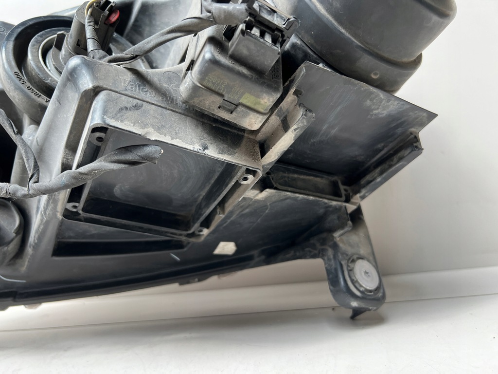 фото №13, Лампа передняя правая jeep grand cherokee iv wk2 линза