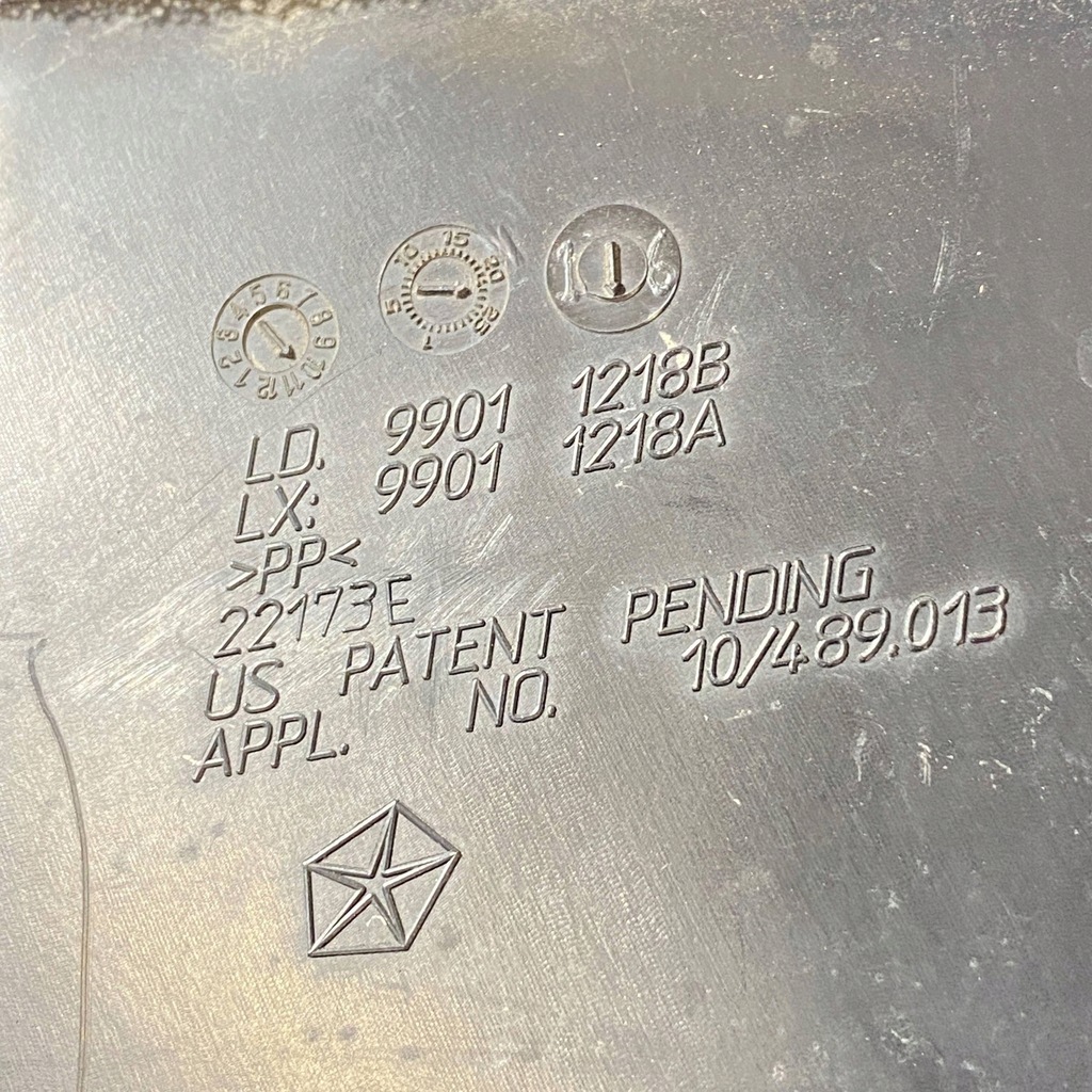 фото №7, Dodge charger 2017 часть трубы впуска воздуха