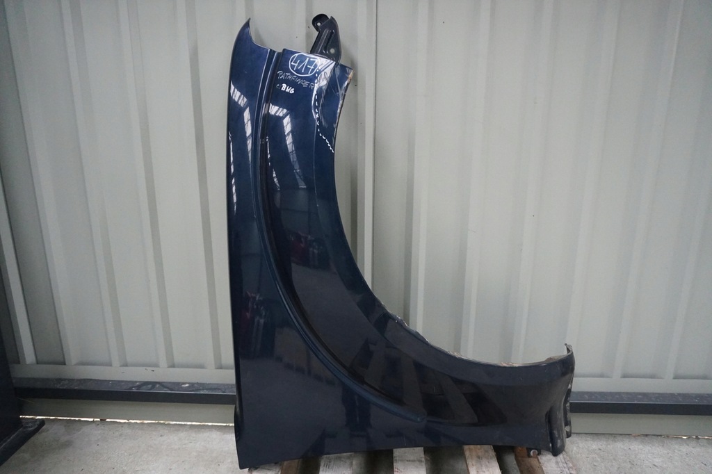 фото №1, Nissan pathfinder r51 крыло правый передний bw9