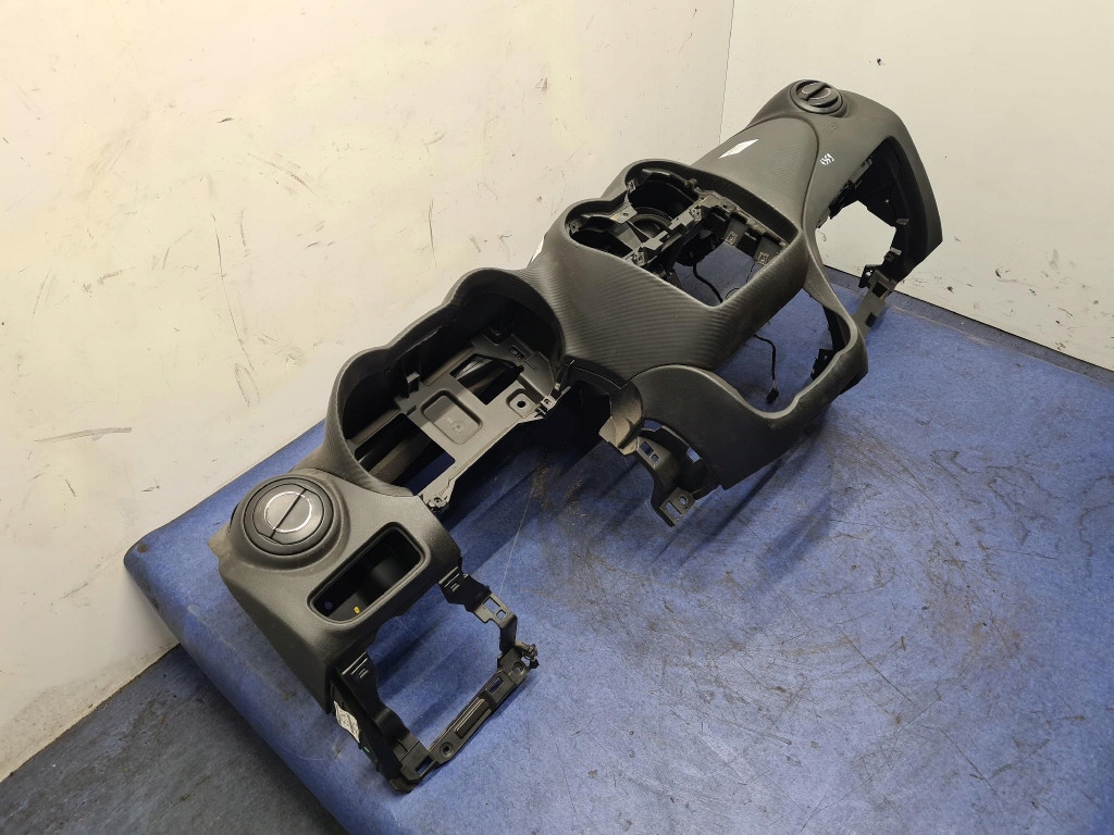 Alfa romeo mito панель приладів приладова в Україні