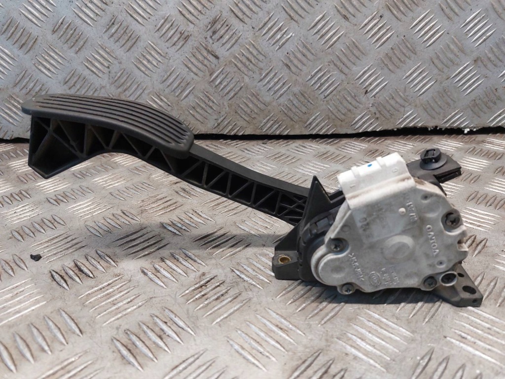 Купити Потенціометр газу volvo v70 i 2.5 tdi 9209746