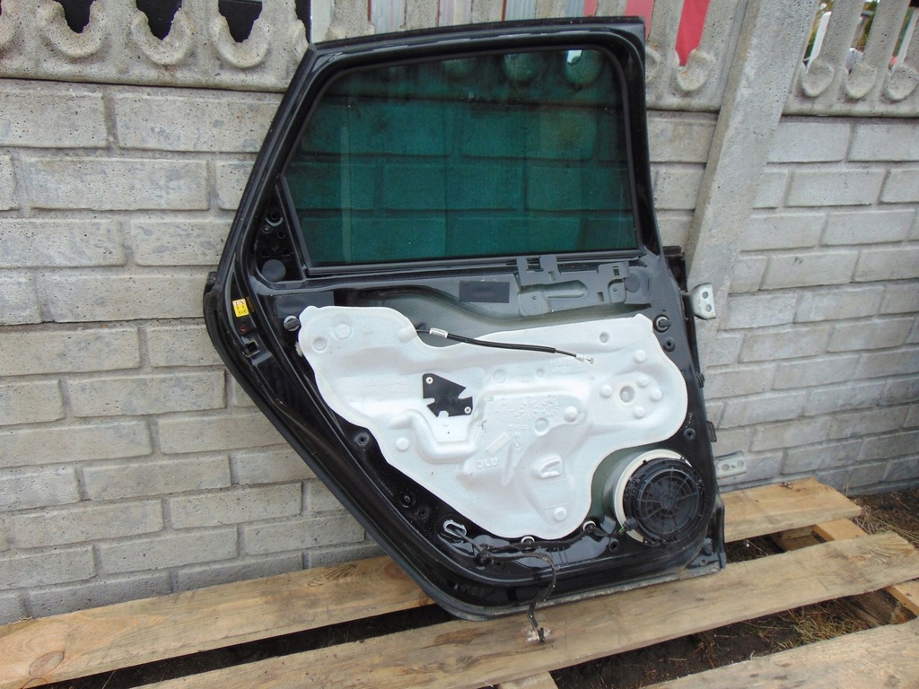 фото №11, Дверь левый задняя citroen c4 ii чёрные ktv