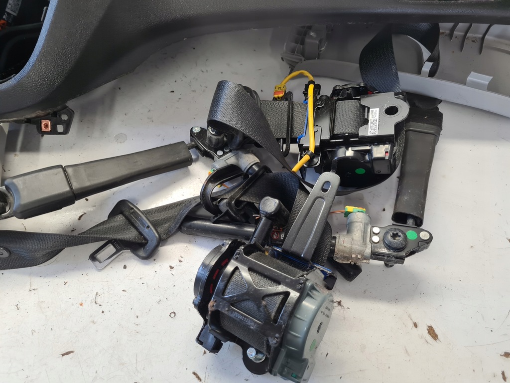 фото №11, Opel karl приборная панель консоль подушки безопасности ремни оригинал