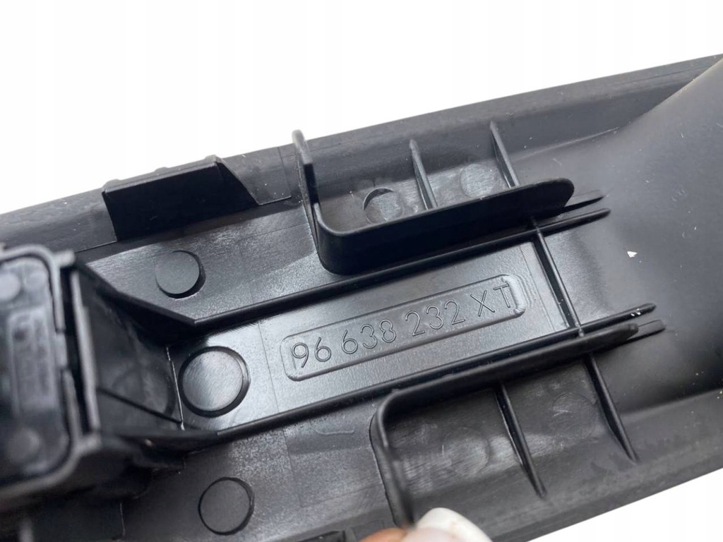 фото №8, Citroen ds3 2011 кнопки окон