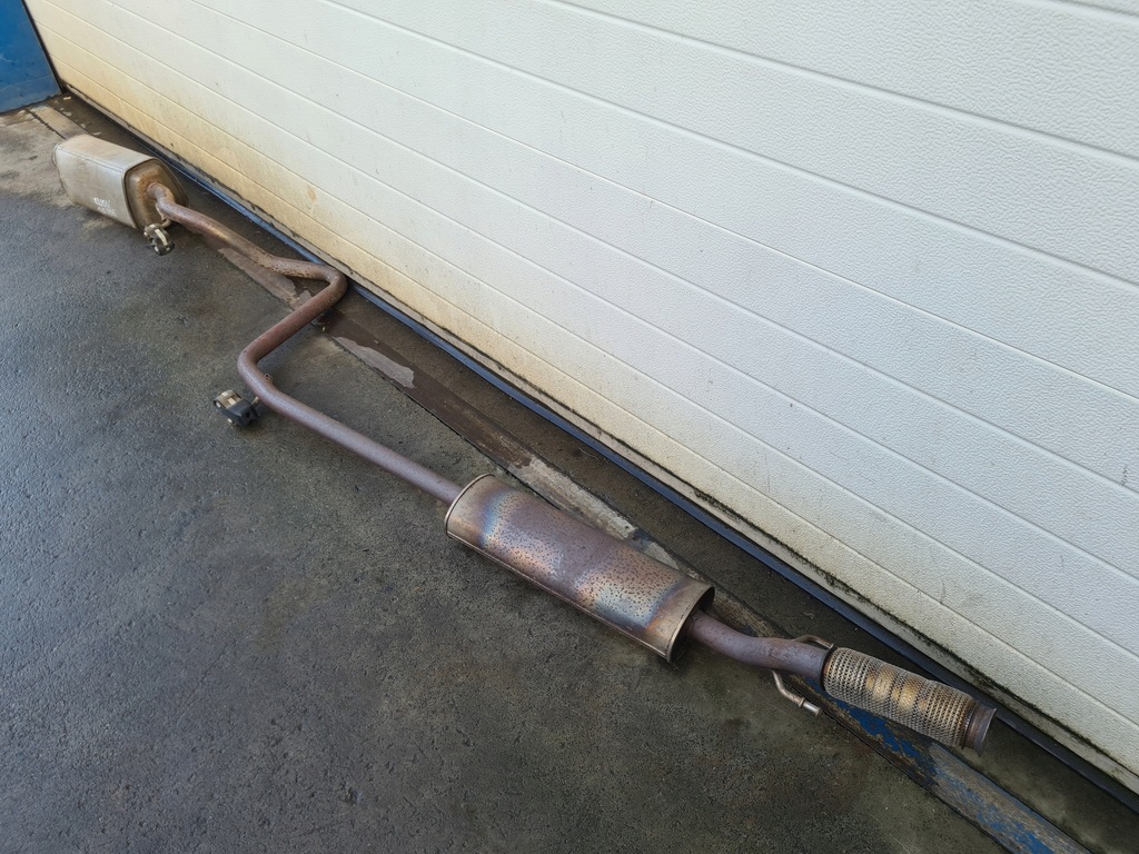 фото №16, Renault clio v 1.0 sce труба выхлопная гаситель 201007941r