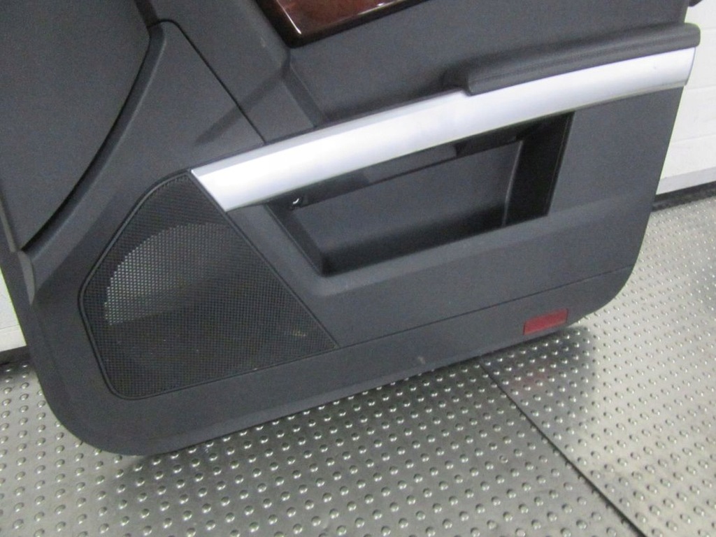 фото №13, Mercedes glk x204 2010 обшивка двері правий перед