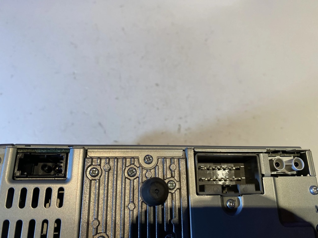 фото №3, Volvo v50 2005 автомагнитола