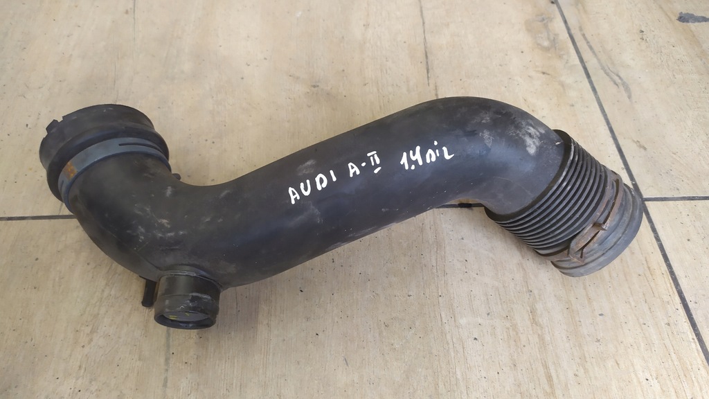 фото №1, #8z0129658e# труба повітрозабірник повітря audi a2 1.4 tdi