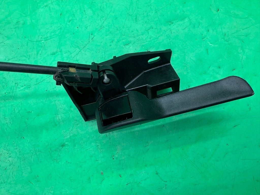 фото №8, Трос открывания капот ручка тяга 1k1823633 vw passat b6 05-10