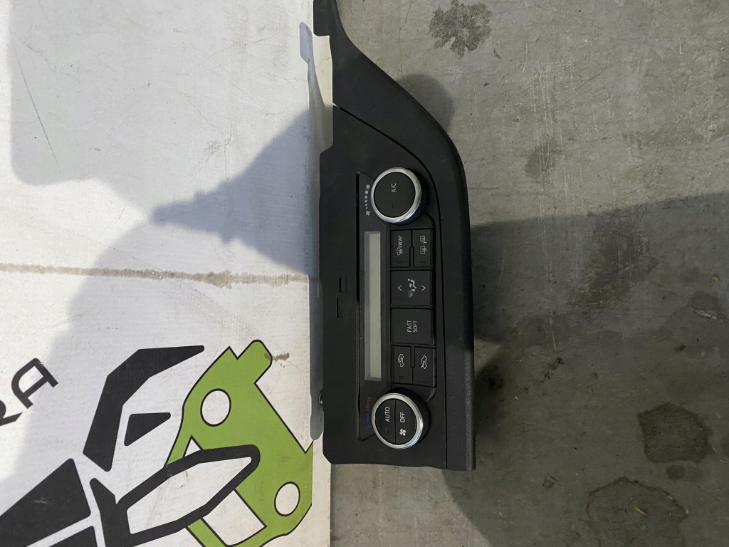 фото №1, Toyota auris ii панель кондиціонера 75f542