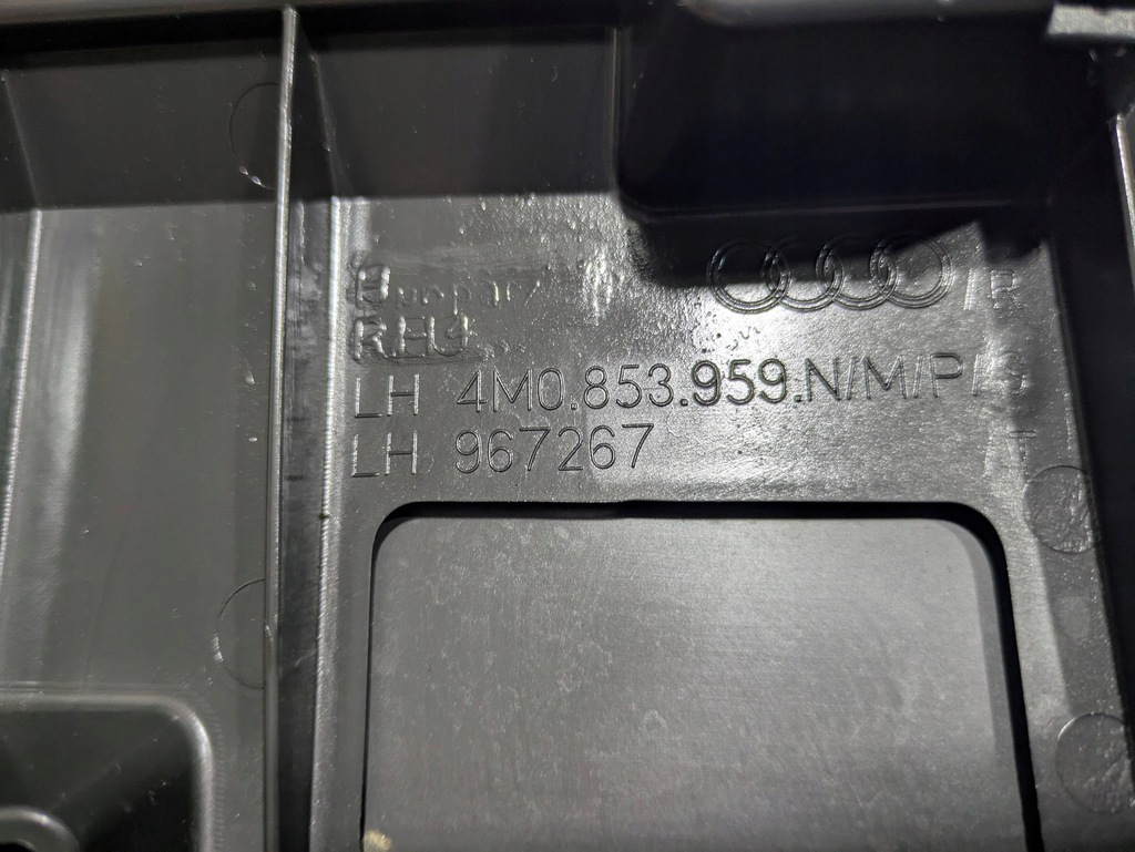 фото №13, Audi q7 4m перед левая молдинг дверь передних 4m0853959