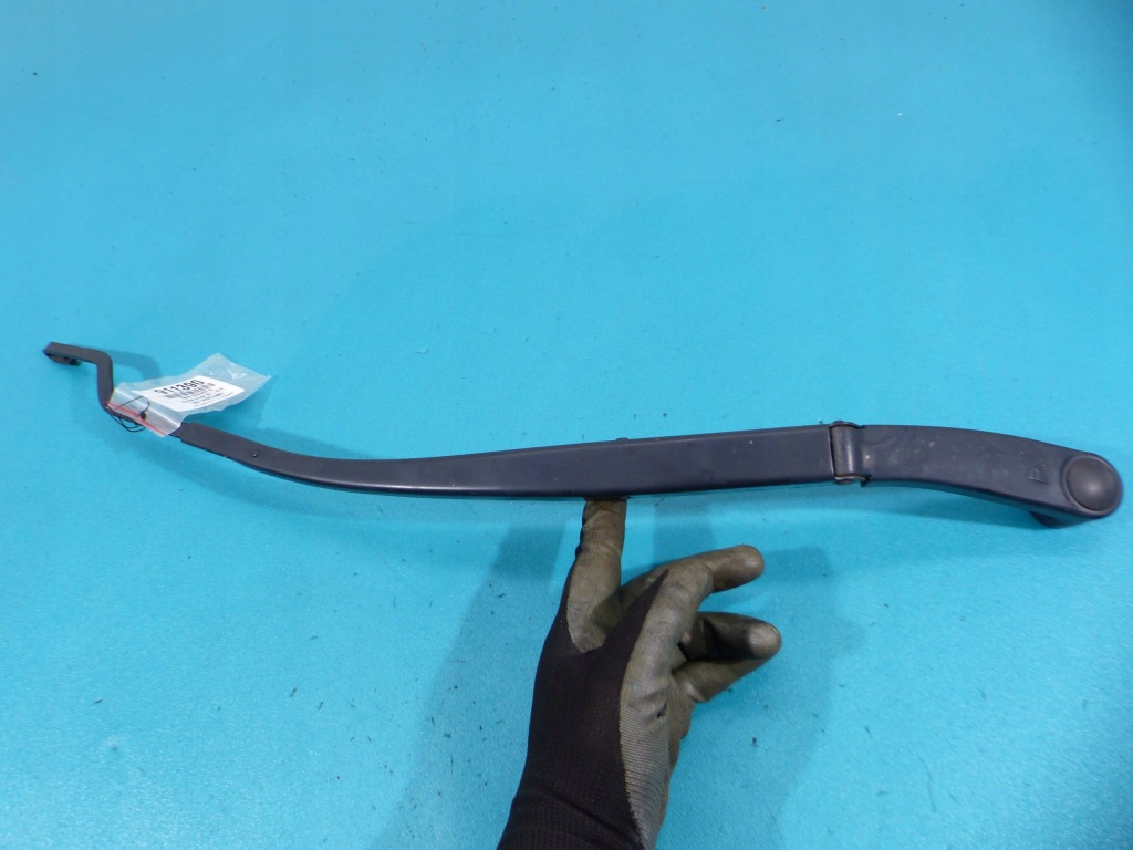 фото №1, Рычаг дворники правое hyundai veloster 11-18 eu