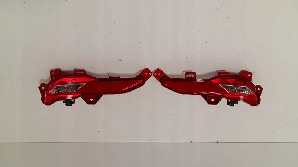 фото №1, Kia ceed kombi 18-20 лампа задняя w бампер правая