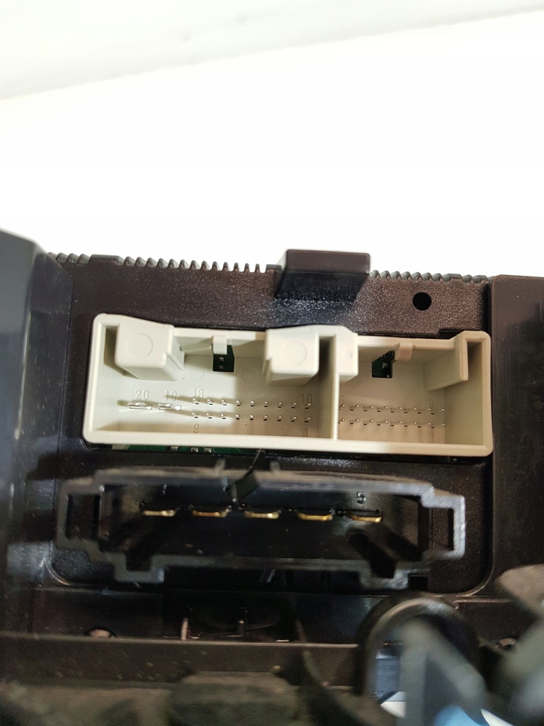 фото №8, Панель обдув кондиционера vw passat b6 eu