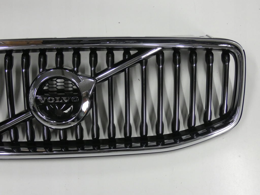 фото №3, Решітка радіатора, решітка радіатора volvo ii xc-60 inscription