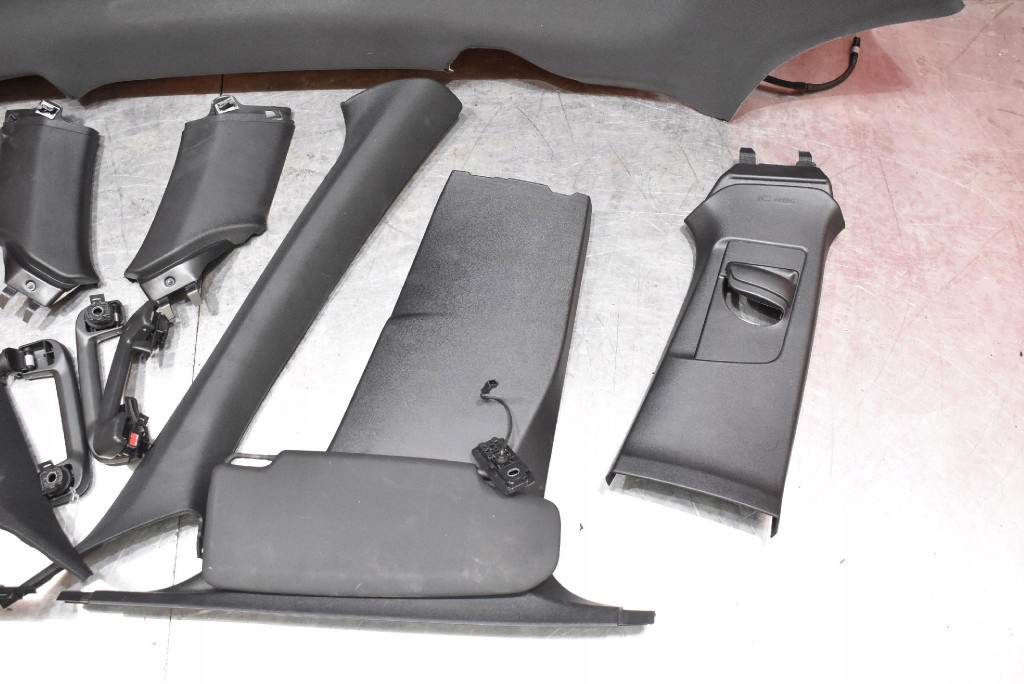 фото №3, Стеля czarna стійки ручки захист volvo s40 2 ii 5d hb lift 16-20