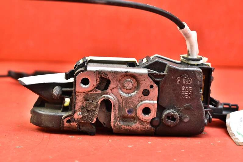 фото №5, Замок двері правий перед eu 828407 citroen berlingo 2 ii 09r