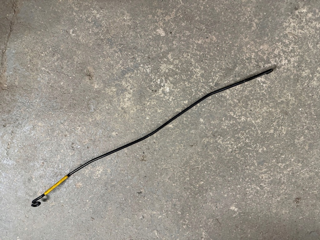 фото №1, Ford fiesta mk8 17- подпорка bat капот