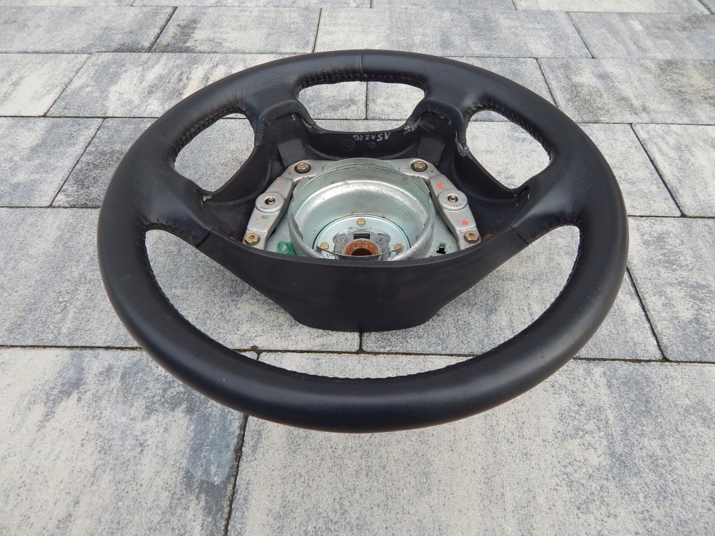 фото №7, Mercedes ml w163 - воздуховод кожа oryg