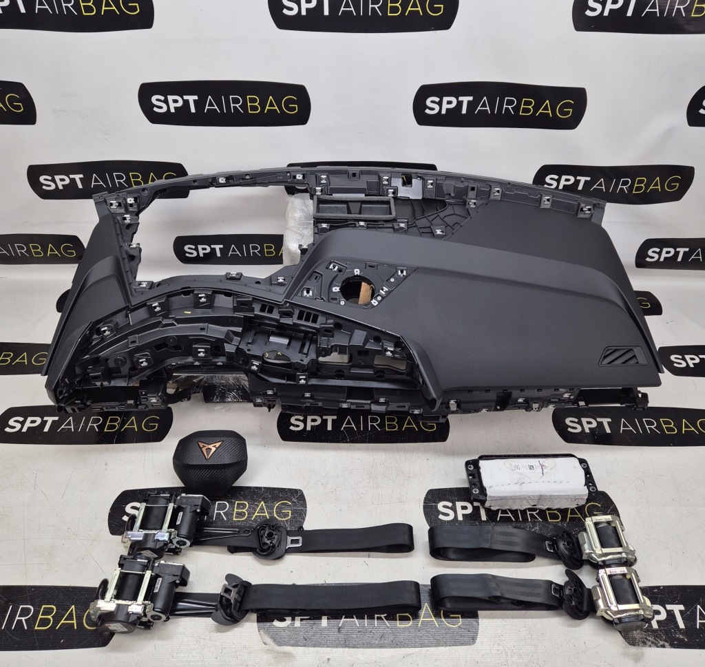 фото №1, Cupra born панель приладів панель приладів консоль подушка безпеки ремені