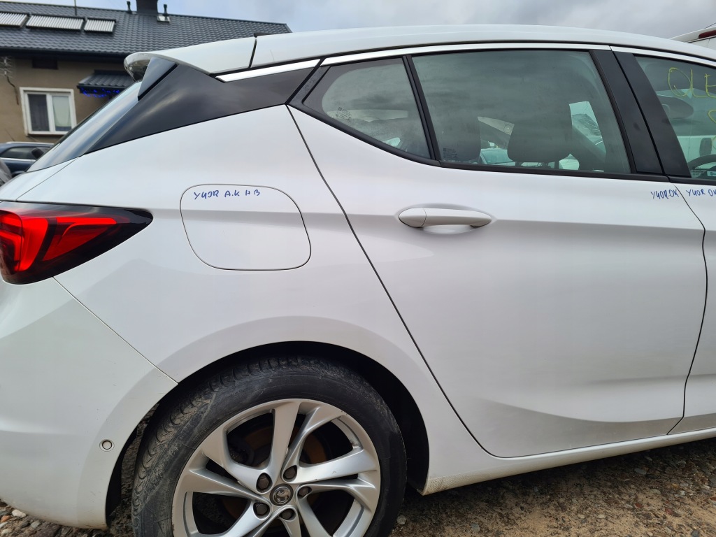 фото №1, Крыло правый задний четверть opel astra k hb y40r