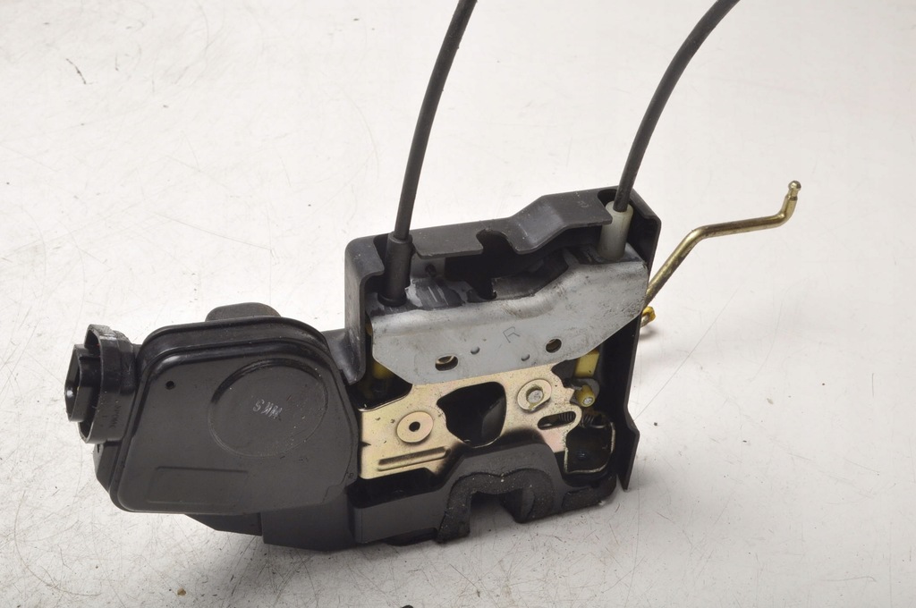 фото №6, Hyundai trajet замок дверь правый перед 5 pin eu